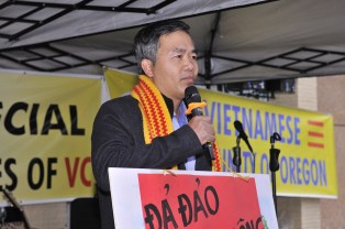 Tran De- phat bieu cam tuong